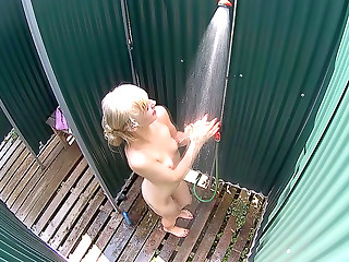 Amazing Czech Blonde in Pools Shower