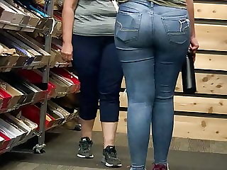 Big ass jeans Latina